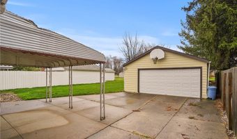 32324 Willowick Dr, Willowick, OH 44095