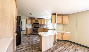 107 Oakridge Dr, Americus, GA 31709