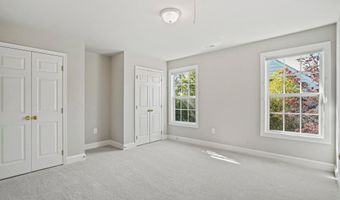 5604 HOOVER St, Bethesda, MD 20817