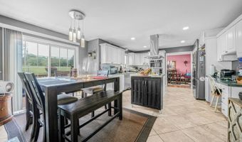 1 SOUTHDOWN Dr, Andover, NJ 07848