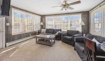 10 Brightwood Ln, Branford, CT 06405