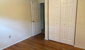 5203 Black Oak Rd, Alton, IL 62002