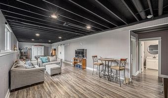 8309 Almont Rd, Almont, MI 48003