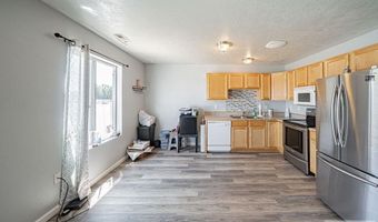 3520 Greenfield Dr, Ammon, ID 83206