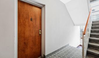 1301 N ODE St 115, Arlington, VA 22209