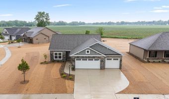 2001 Bogey Ct, Auburn, IN 46706