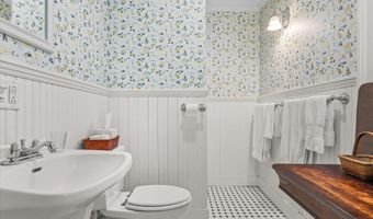 21 Main St, Bennington, VT 05257