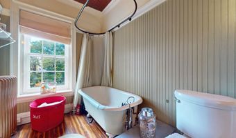 40 N Shore Rd, Absecon, NJ 08201