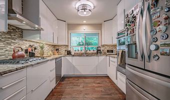 4 Wylie Cir, Albrightsville, PA 18210