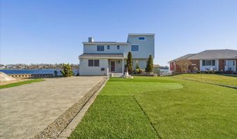 32 Cove Rd W, Bayville, NJ 08721