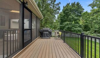 2535 Barrett Springs Dr, Ballwin, MO 63021