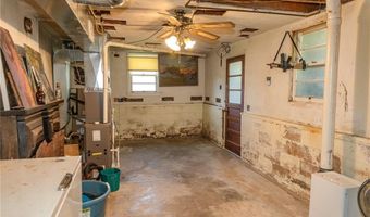 45 Howard St, Austin, IN 47102