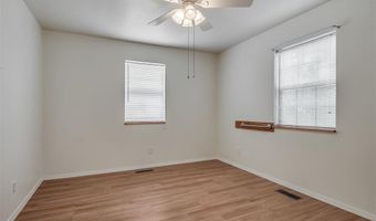 202 W 7th St, Amber, OK 73004