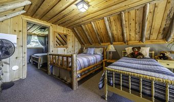 7515 Hyatt Prairie Rd, Ashland, OR 97520