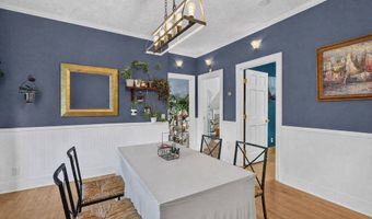 48 6th St, Bangor, ME 04401