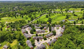 4400 Laurel Oak Dr, Allison Park, PA 15101