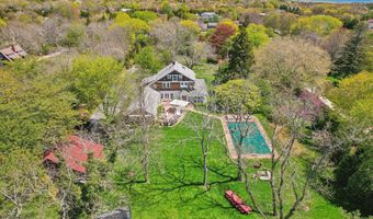 84 Indian Wells Hwy, Amagansett, NY 11930