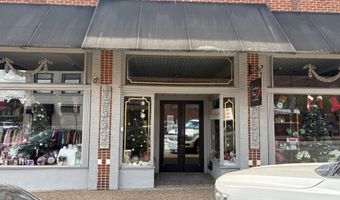 102 N White St, Athens, TN 37303