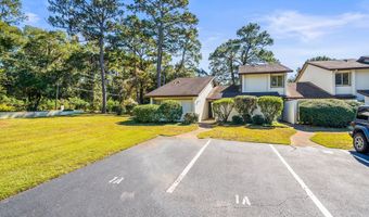 1 Marsh Harbor Dr A, Beaufort, SC 29907