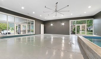 87 Ball Park St, Allen, KY 41601