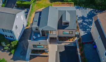 34 Howard Ave, Branford, CT 06405