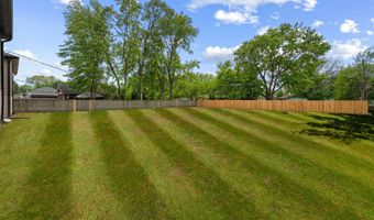 11122 Leamington Ave S, Alsip, IL 60803
