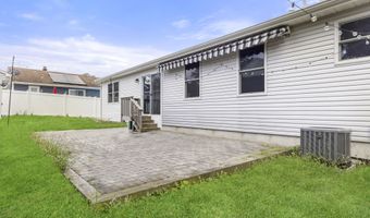 645 Beach Ave, Beachwood, NJ 08722