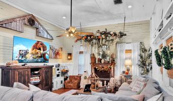 1098 Charles Marks Rd, Arnaudville, LA 70512