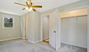 6024 RIXEY Dr, Alexandria, VA 22303