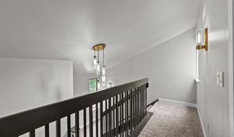 929 E NORTHWOOD Dr, Appleton, WI 54911