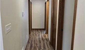 610 E 4th St, Albert Lea, MN 56007
