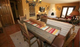 785 Tramway Ln NE 17B, Albuquerque, NM 87122