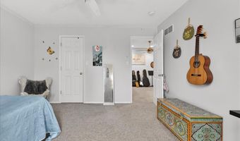 800 Whispering Village Cir, Ballwin, MO 63021