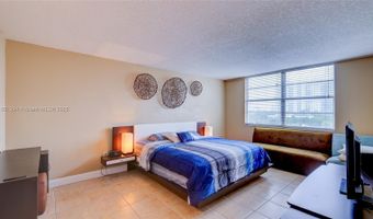2851 NE 183rd St 817E, Aventura, FL 33160