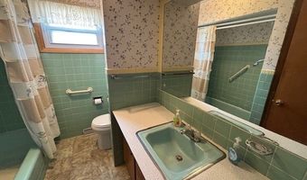 490 Stephens Rd, Akron, OH 44312