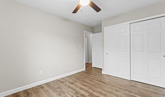 1329 Westbrooke Terrace Dr, Ballwin, MO 63021