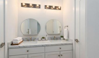 204 41st St SW, Altoona, IA 50009