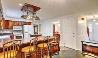 130 Hope Hill Ter, Cranston, RI 02921