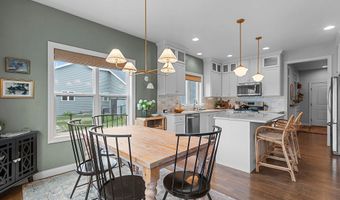 2066 W HERON Ln, Appleton, WI 54913