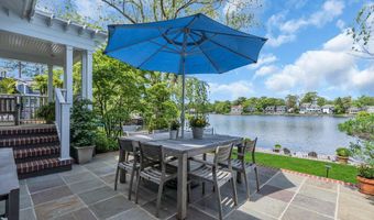 7 Sunset Dr, Asbury Park, NJ 07712