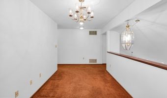 3908 SHORT HILL Dr, Allentown, PA 18104