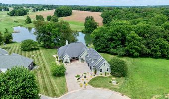 922 Meadowlake Ct, Bedford, IN 47421