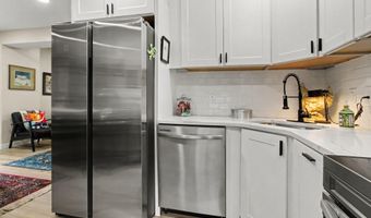 592 S 7th St, Ann Arbor, MI 48103