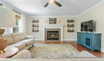 504 Old Forge Dr, Bentonville, AR 72712