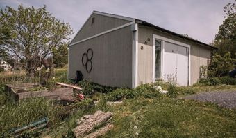 2113 Max Gray Rd, Calais, VT 05667