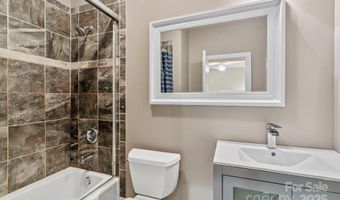 12 Broadmoor Dr, Arden, NC 28704