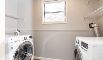 806 Moonlit Ln NW, Acworth, GA 30102