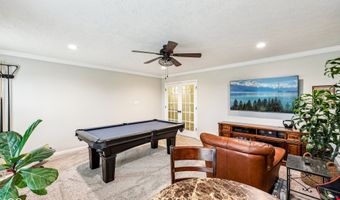 4204 Omaha Dr, Bargersville, IN 46106