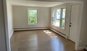 29 TACOMA St, Cranston, RI 02920
