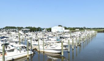 170 Bray Ave, Middletown, NJ 07748